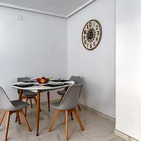 Saturno Modern Flat With Pool Ref 146